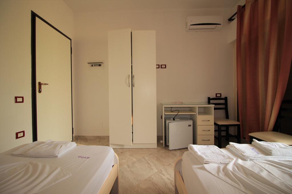 Hotel Keisa Dhërmi Esterno foto