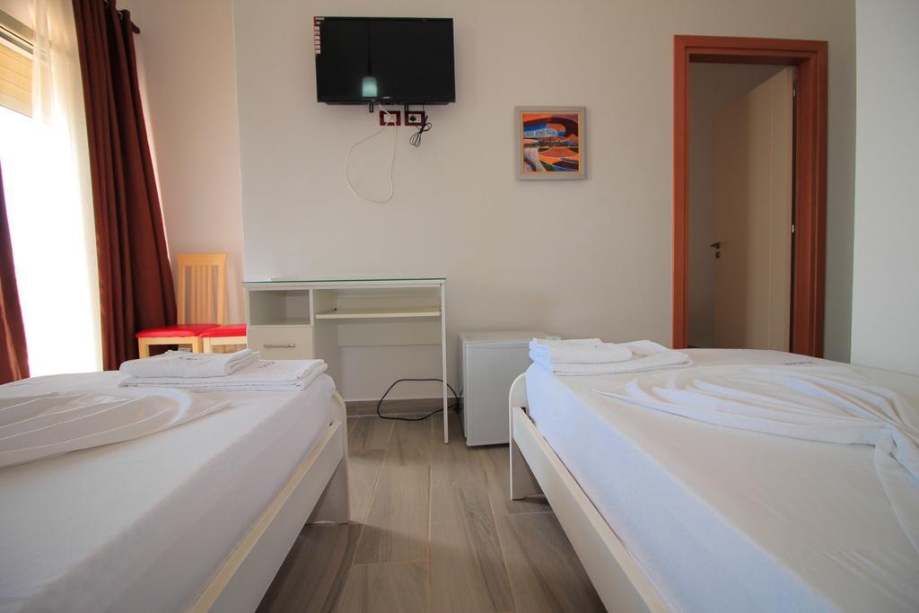 Hotel Keisa Dhërmi Esterno foto