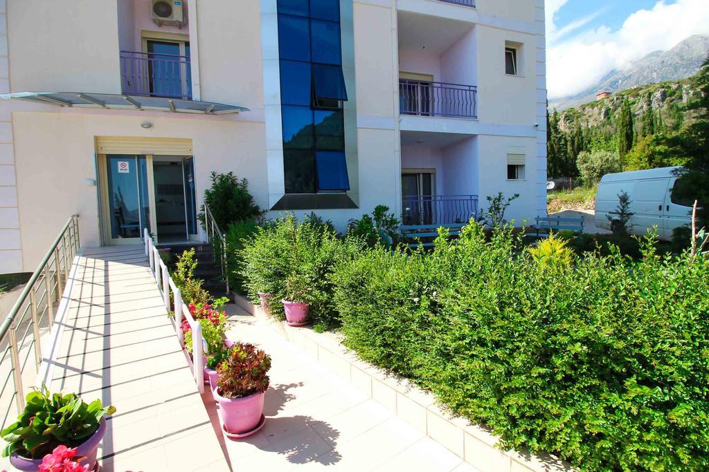 Hotel Keisa Dhërmi Esterno foto
